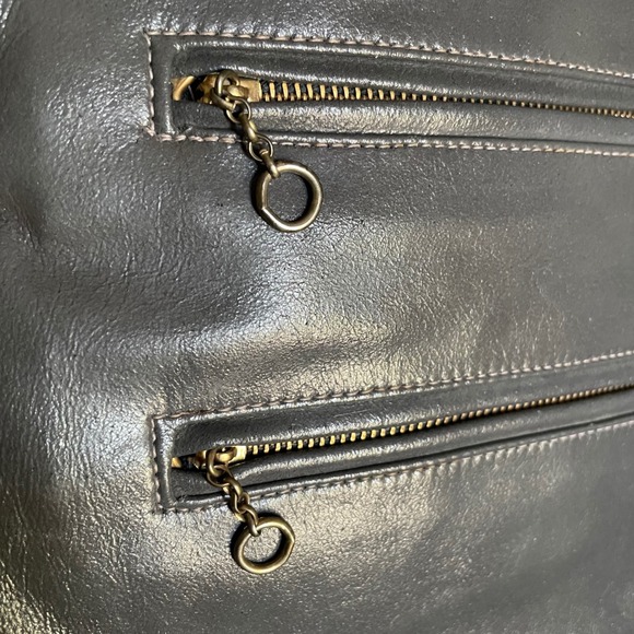 DOVE dark gray Leather Wristlet Clutch Bag Double o-ring zip 1960s 70s vintage